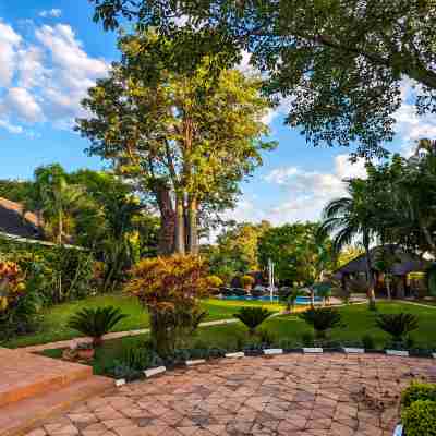 Zambezi Family Lodge Hotel Exterior