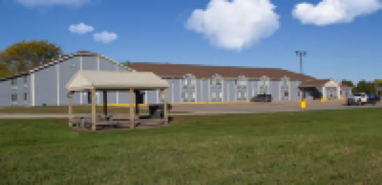 New Victorian Inn & Suites-Norfolk