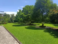 Chai Seeds Resort Hotels in Тинсукия