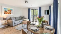 High Range Holiday Apartments - parking