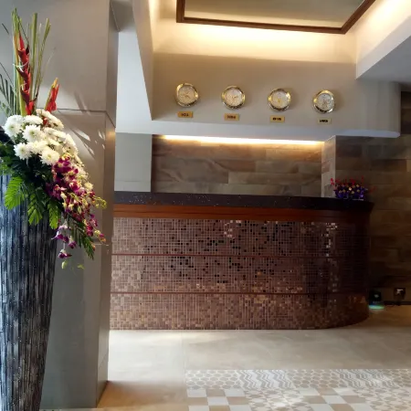 The Grandeur Boutique Hotel