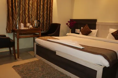 Hotel Vaishnavi Heights Hotels in Manjurahi