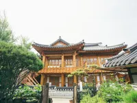 Laon Hanok Gguljam Hotels near هاكيندانغ