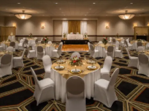 Four Points by Sheraton Bellingham Hotel & Conference Center Hotels in Bellingham