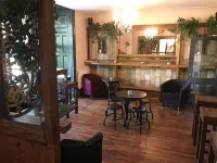 The Dalbury and Palmer Hotel with Free Parking - 2-Star