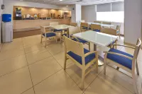 City Express by Marriott Xalapa - Frühstück