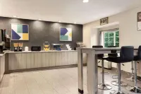 Microtel Inn & Suites by Wyndham Florence/Cincinnati Airport - breakfast