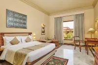 The Ummed Jodhpur Palace Resort & Spa Отели рядом с достопримечательностью «Sun Temple»