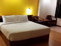 Sea Falcon Hotel - 2-Star