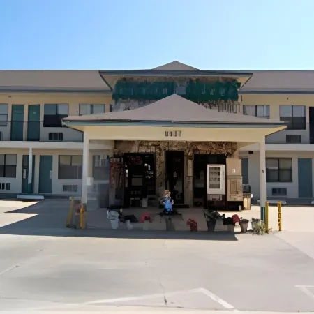 Summer Breeze Motel Отели рядом с достопримечательностью «Остров Шелл»