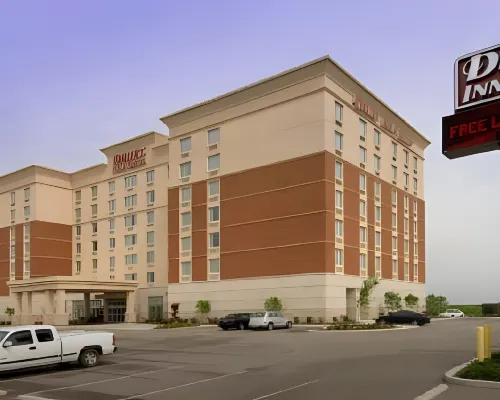 Drury Inn & Suites St. Louis/O'Fallon, IL Hotels in O'Fallon