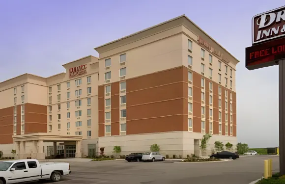 聖路易斯奧法倫德魯裏套房酒店