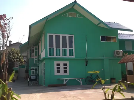R-Lampang Guest House