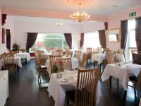 Royal Sportsman Hotel - parking