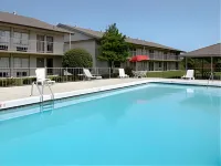 River Valley Inn and Suites by Belvilla Hotels in Roland
