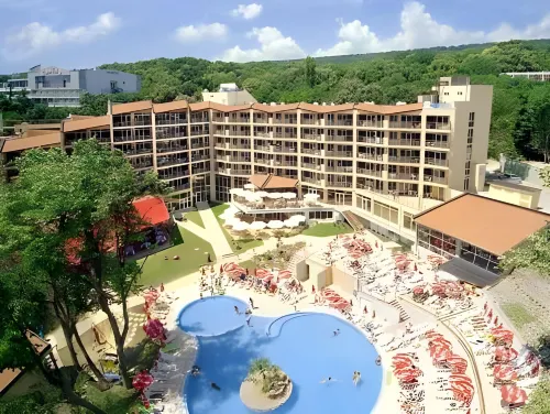 Madara Park Hotel - All Inclusive فنادق في غولدن ساندز