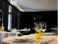La Pyramide - Maison Henriroux - sarapan
