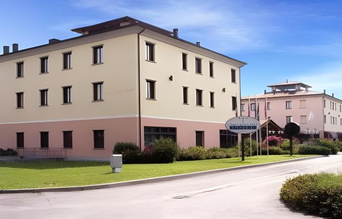Hotel Tricolore