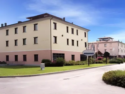Hotel Tricolore Hotel in zona Big Bench #86 Ligonchio