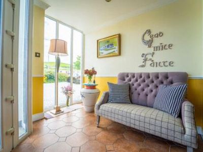 Dingle Bambury House Accommodation