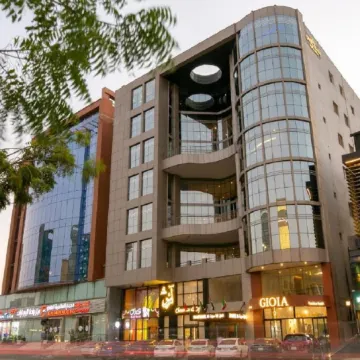 The S Hotel Отели рядом с достопримечательностью «Торговый центр Aya»