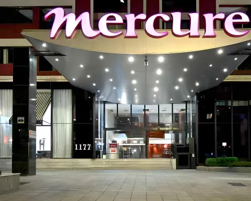 Mercure Curitiba Batel Hotels near Batel