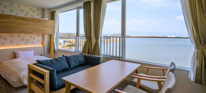 Lakeside Hot Spring Hotel Kunibiki โรงแรมในอิซึโมะ