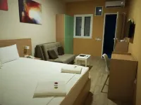 MCM Camping Hotel a 