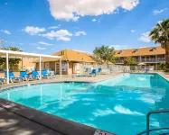 Clarion Inn Near China Lake Naval Station - Pools