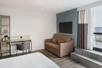 Spark by Hilton London Romford Отели в г. Хорнчерч