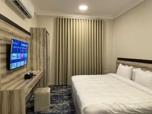 Tallaq Hotel
