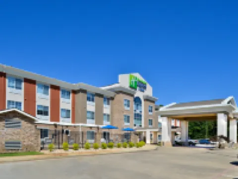 Holiday Inn Express & Suites CARTHAGE by IHG Hotels in Panola County