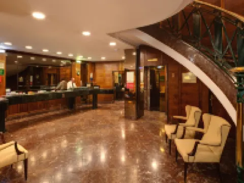 Hotel Hernán Cortés Hotéis em Gijon