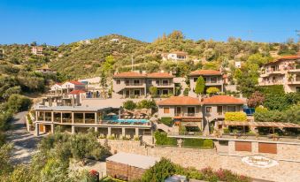 Paramithenio Village Beach Resort & Spa