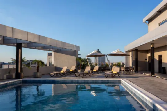 Tryp by Wyndham Asuncion