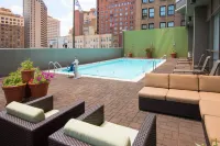 Holiday Inn Express PHILADELPHIA-MIDTOWN by IHG - Rooftop Pools