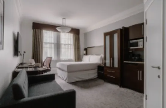 Club Quarters Hotel Trafalgar Square, London
