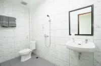 Bobo Inn