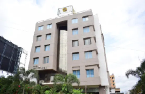 紙牌酒店 浦那酒店