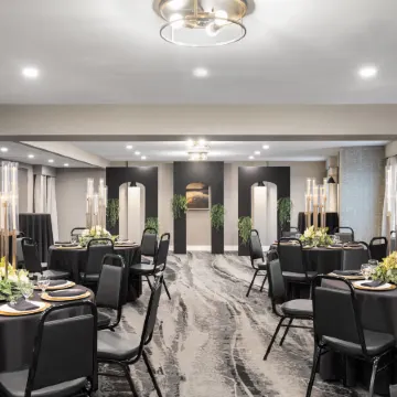 Holiday Inn CALGARY-AIRPORT by IHG