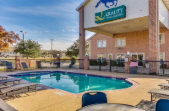 Baymont by Wyndham Willow Park Hotels in Willow Park