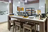 Hilton Garden Inn Roanoke Rapids - sarapan