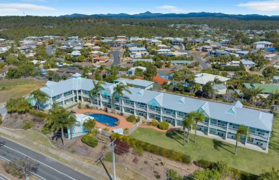 礁探險樂園汽車旅館