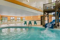Days Inn by Wyndham Steinbach - piscina