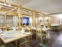KK Royal Hotel & Convention Centre - breakfast