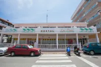 Hostal Los Pinos - Pensions