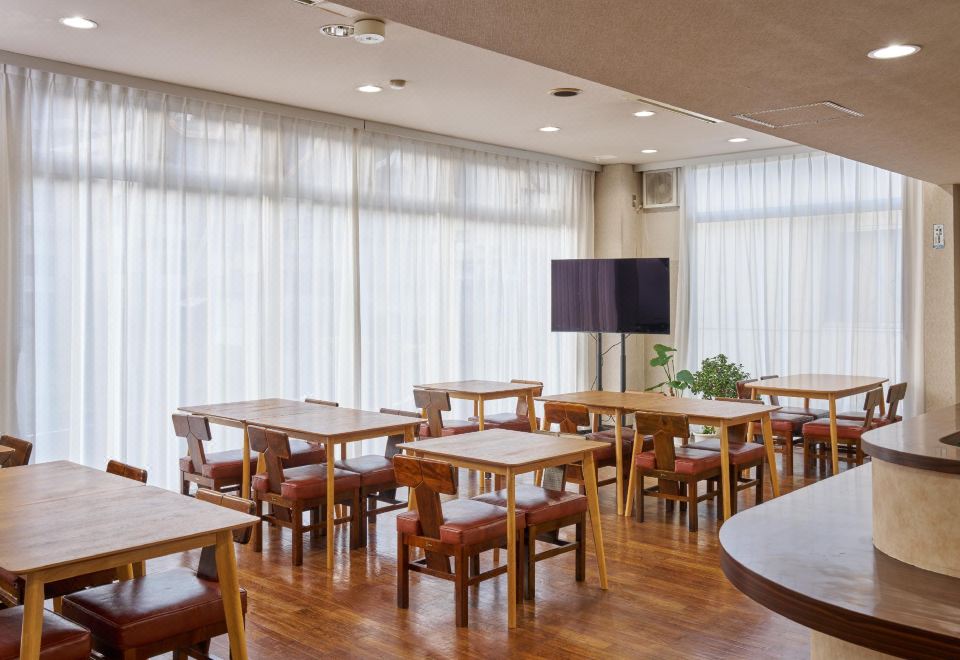 2. 비즈니스 호텔 ..