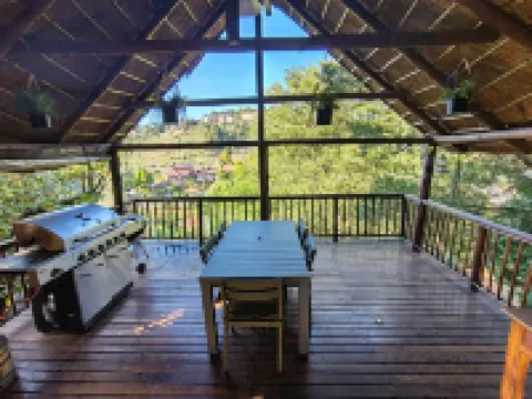 Indulgent Escape, Jet Bath, Stunning Views & Boma Firepit -Retreat from the City