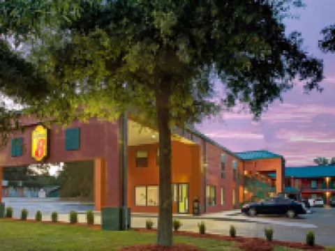 Super 8 by Wyndham Gainesville Hotels in Gainesville