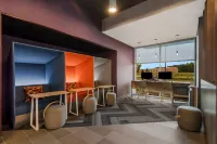 트루 바이 힐튼 윌슨